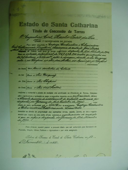 Concessão de Terras do Estado a Empresa Construtora e Colonizadora Oeste Catarinense, mais tarde incorporada pela Cia Sul Brasil. 